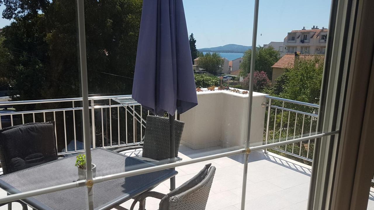 Apartments Luna Sveti Filip i Jakov Zewnętrze zdjęcie